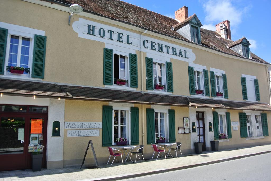 Hotel Le Central Boussac  Exteriér fotografie